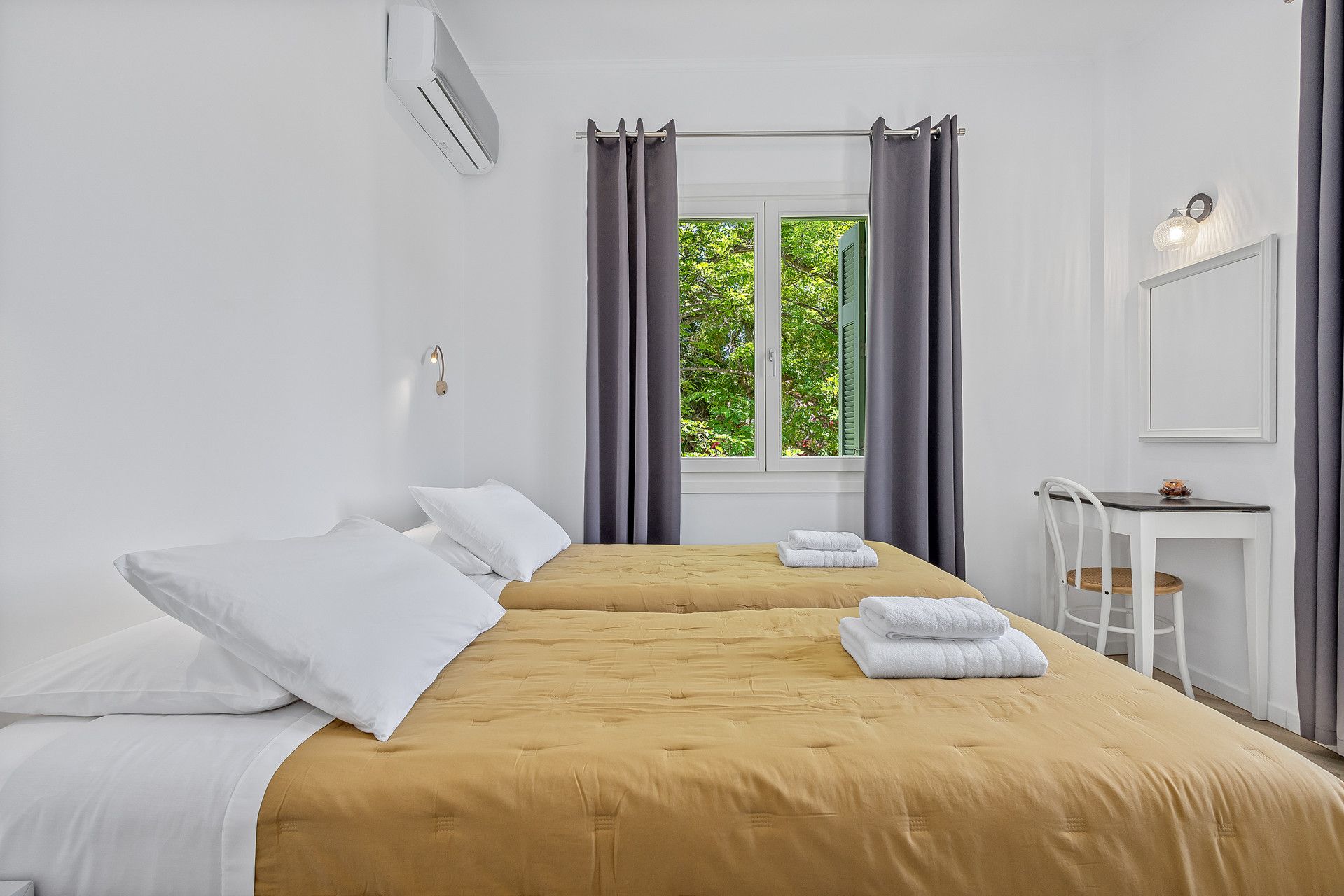 Garden View Room