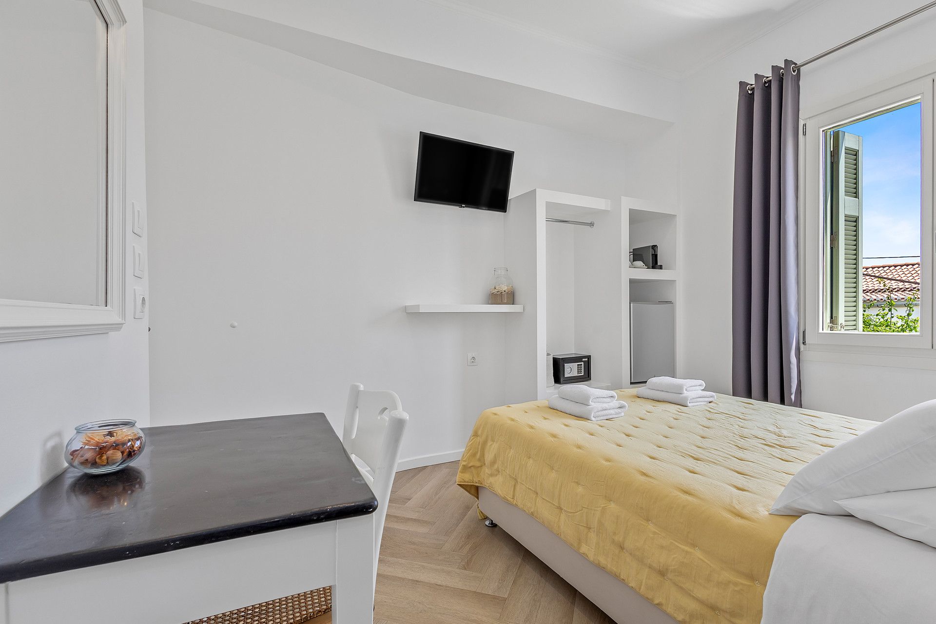 Garden View Room