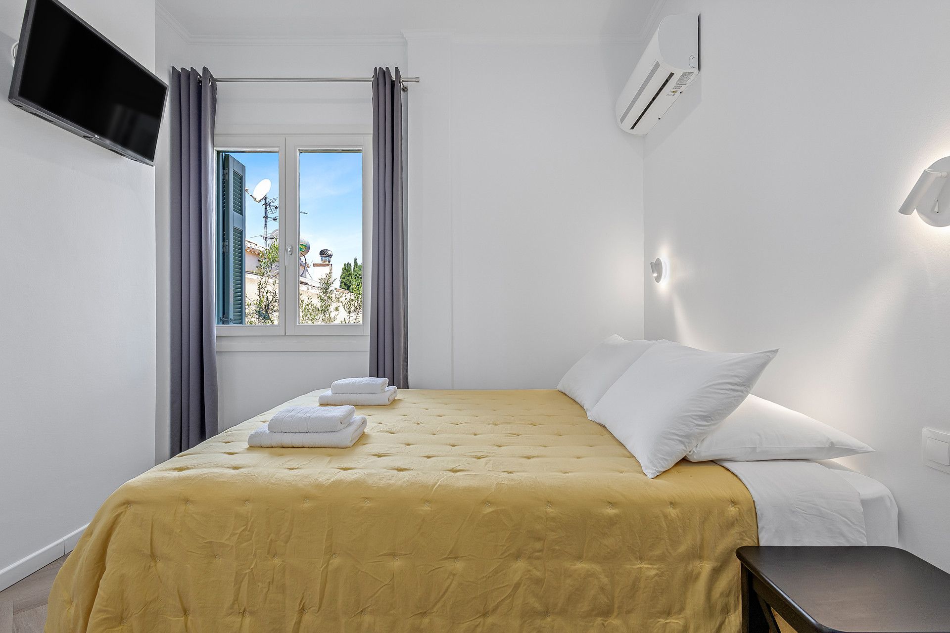 Garden View Room