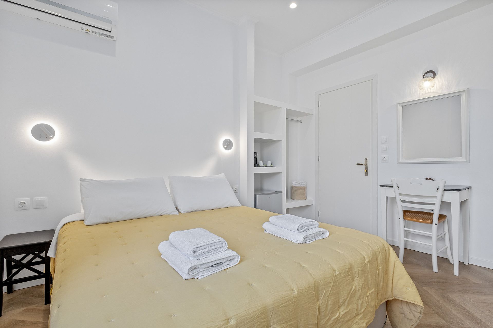 Garden View Room