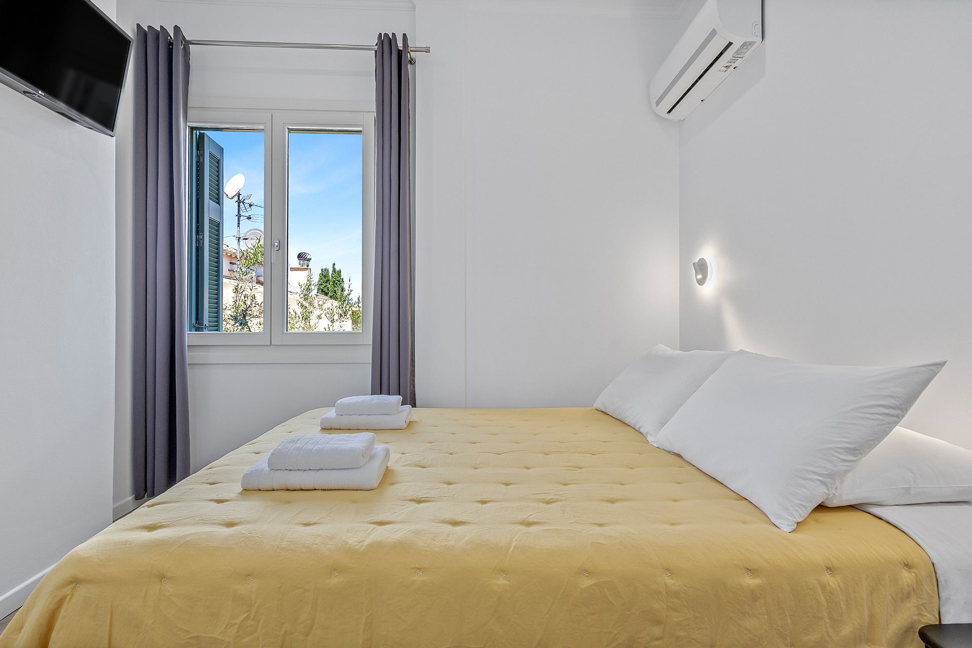 Garden View Room