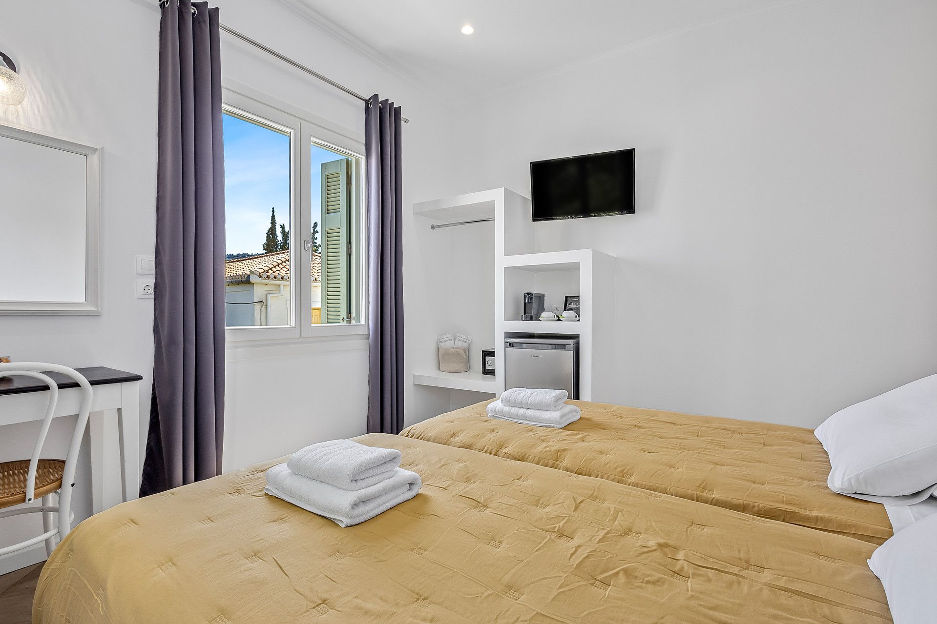 Garden View Room
