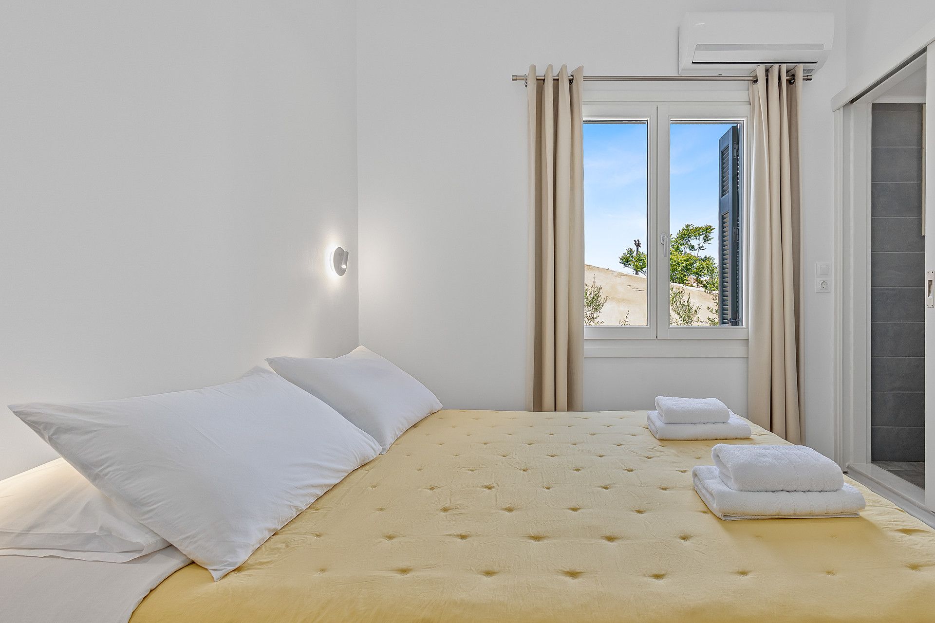 Garden View Room