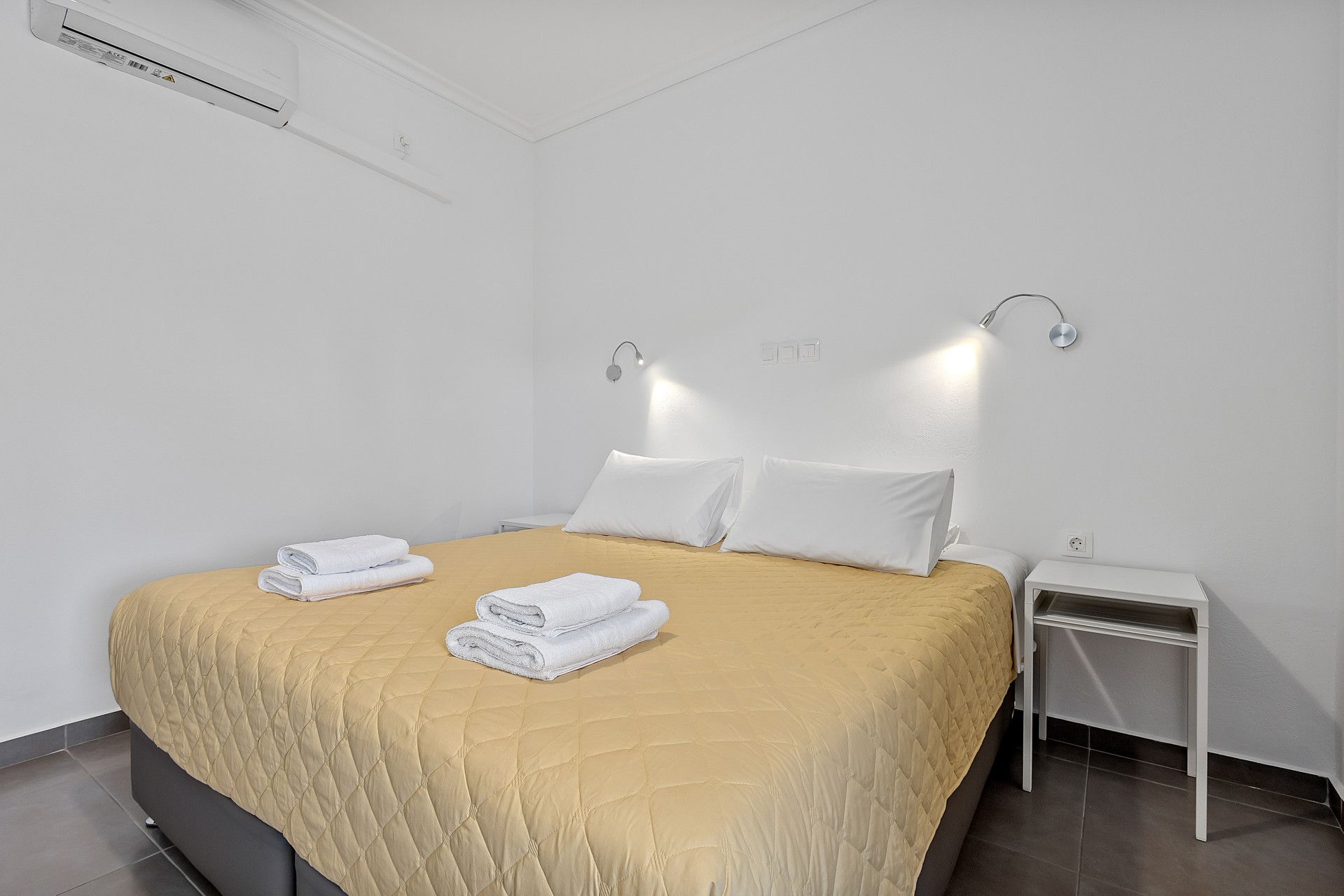 Superior Room — Terrace