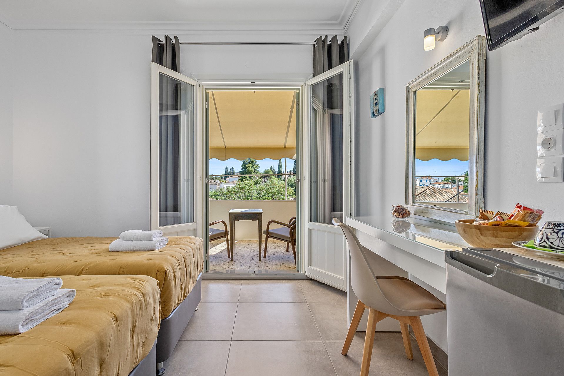 Superior Room — Terrace